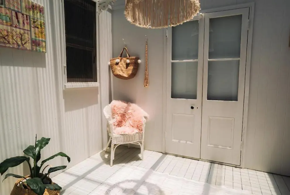Lavender Lane Country Cottages Kenilworth 0*,  Australia